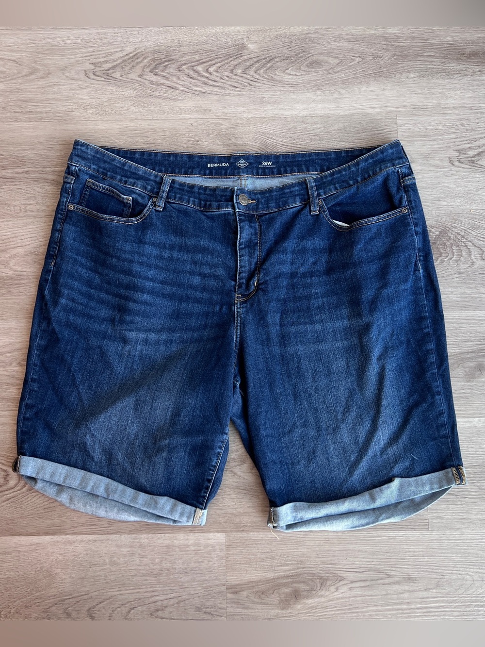 St. John's Bay Bermuda Jean Cuffed Shorts Women's Plus Size 26W Blue Stretch